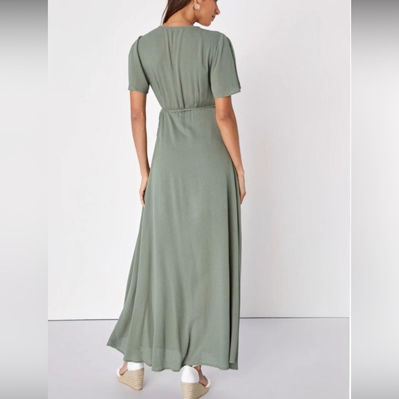 LULUS Much Obliged Washed Olive Green Wrap Maxi Dress
SIZE MEDIUM - Picture 3 of 5